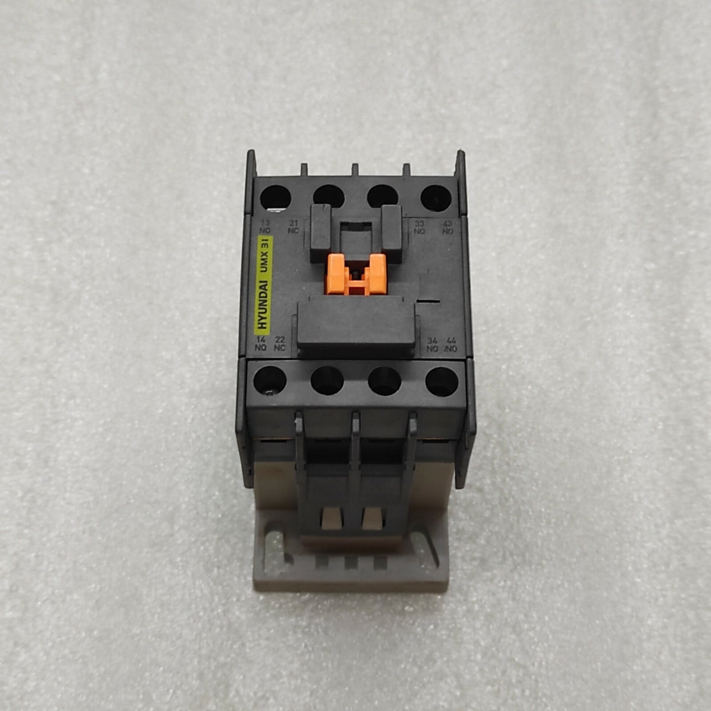 HYUNDAI UMX 31 CONTACTOR RELAY COIL VOLTAGE 100-110V