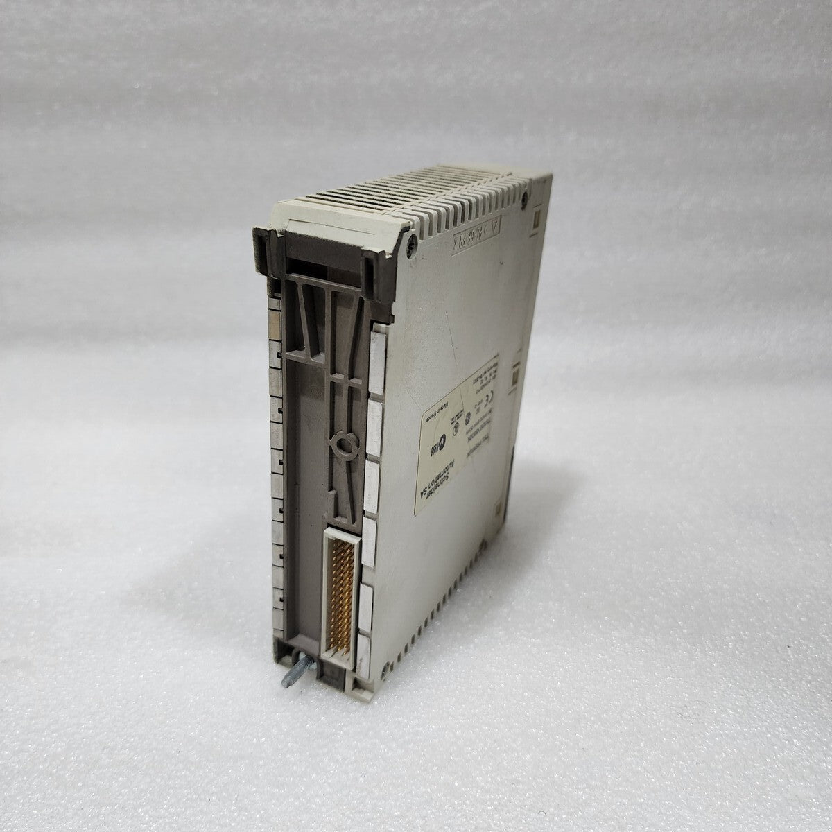 TSXDEY32D2K DIGITAL INPUT MODULE
