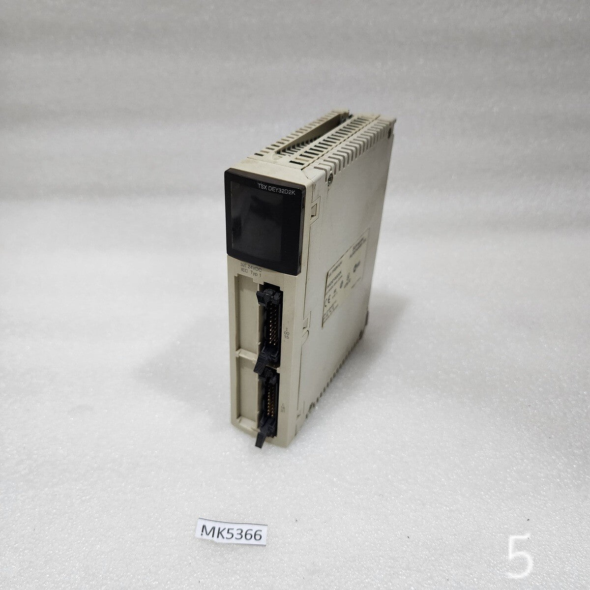TSXDEY32D2K DIGITAL INPUT MODULE