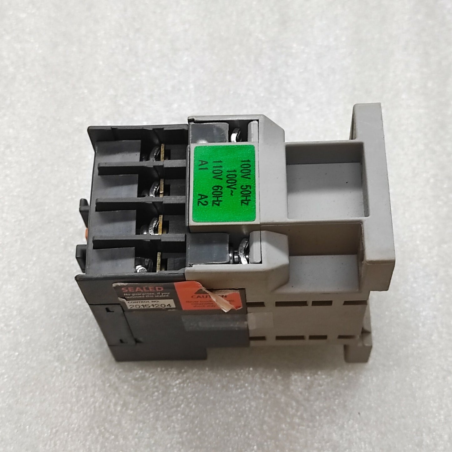 HYUNDAI UMX 31 CONTACTOR RELAY COIL VOLTAGE 100-110V
