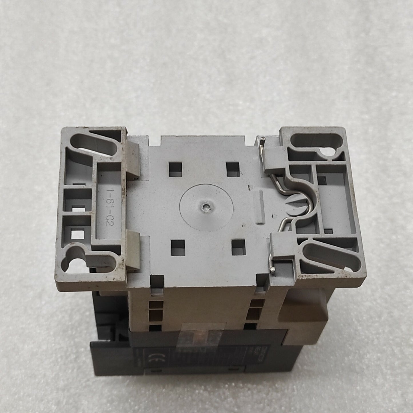 HYUNDAI UMX 31 CONTACTOR RELAY COIL VOLTAGE 100-110V