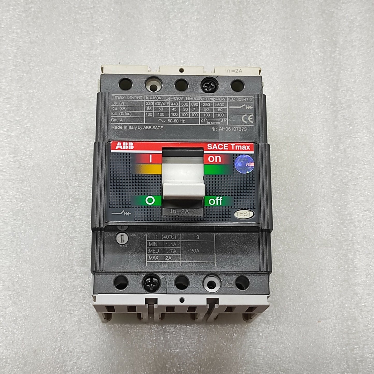 ABB 1SDA050985R1 SACE TMAX T2S 160 2A MCCB TMD2-20 3O F F CRACKED