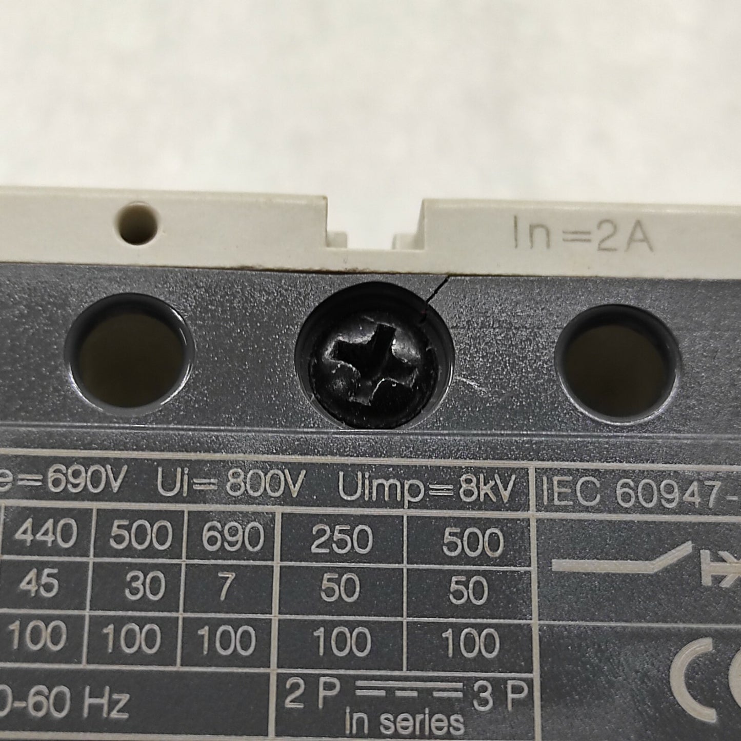 ABB 1SDA050985R1 SACE TMAX T2S 160 2A MCCB TMD2-20 3O F F CRACKED