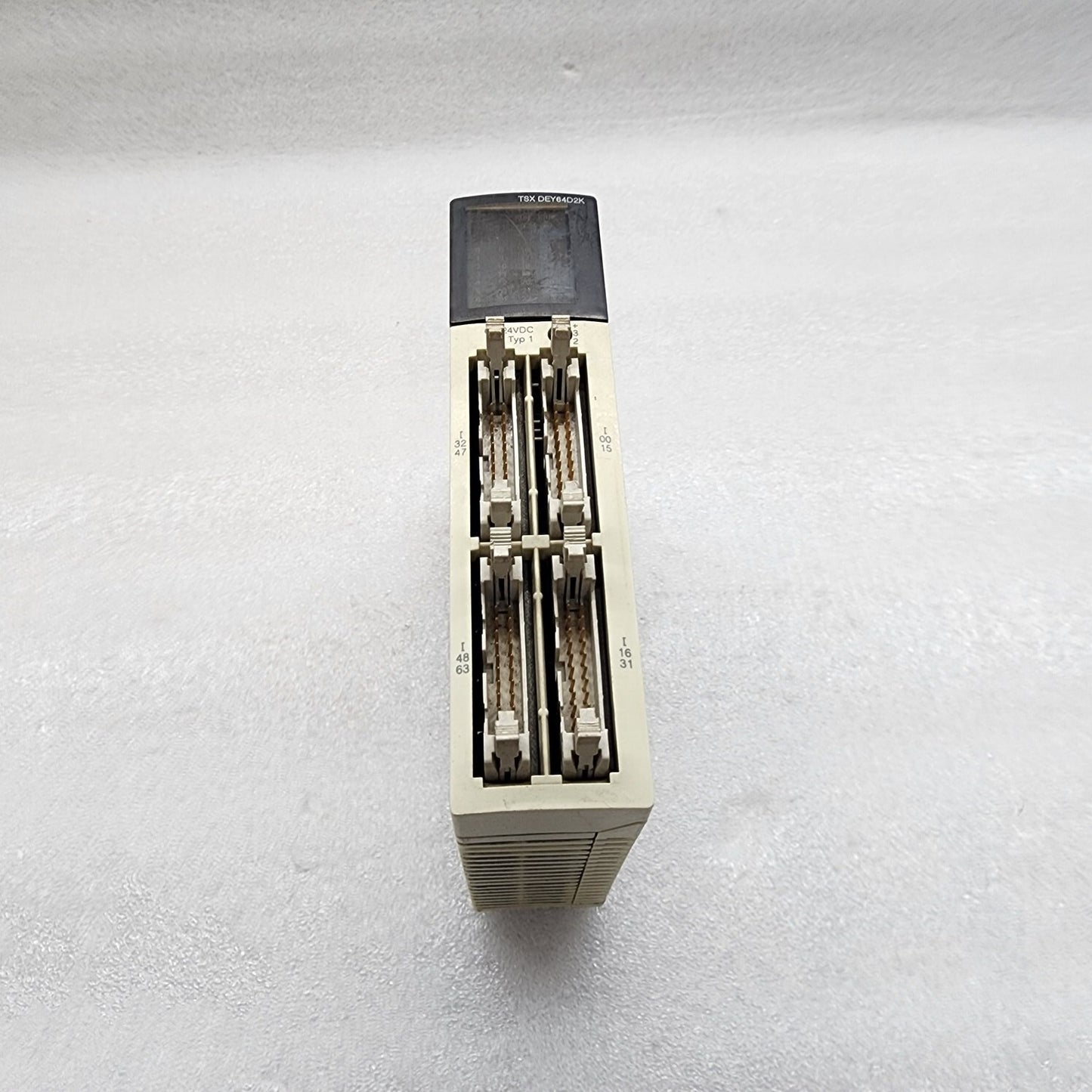 TSXDEY64D2K 64I 24VDC 8INK CONN