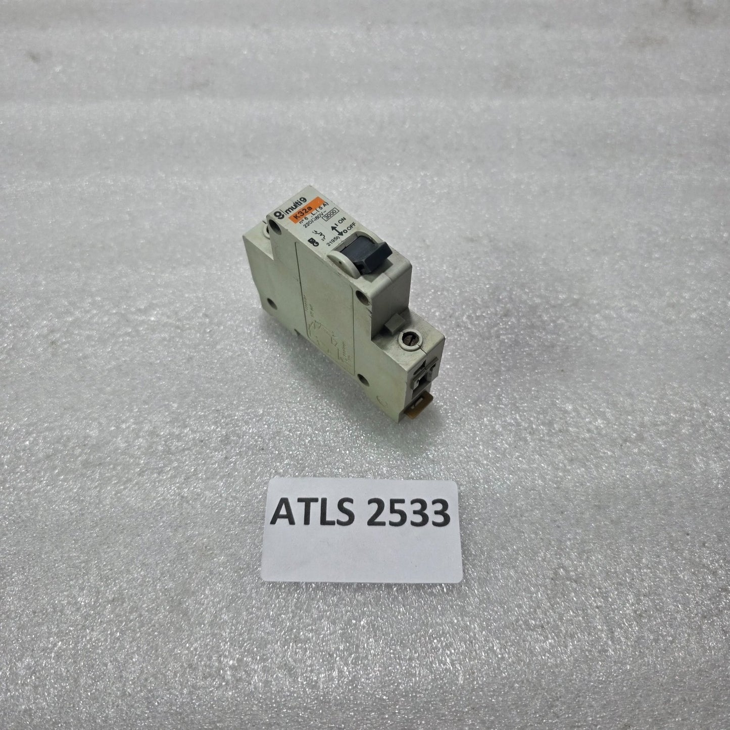 MERLIN GERIN MULTI9 K32A 5A SINGLE POLE MINIATURE CIRCUIT BREAKER MCB 220/380V 3