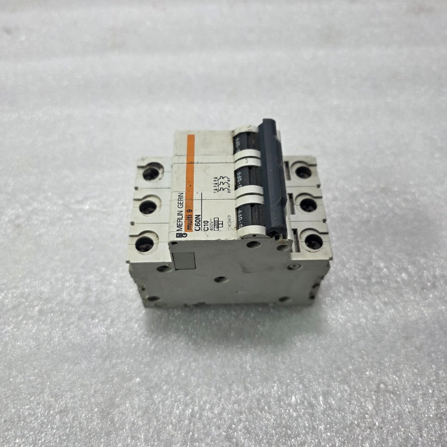MERLIN GERIN MULTI9 C60N C10 10A 3 POLE MINIATURE CIRCUIT BREAKER 400V DIN RAIL