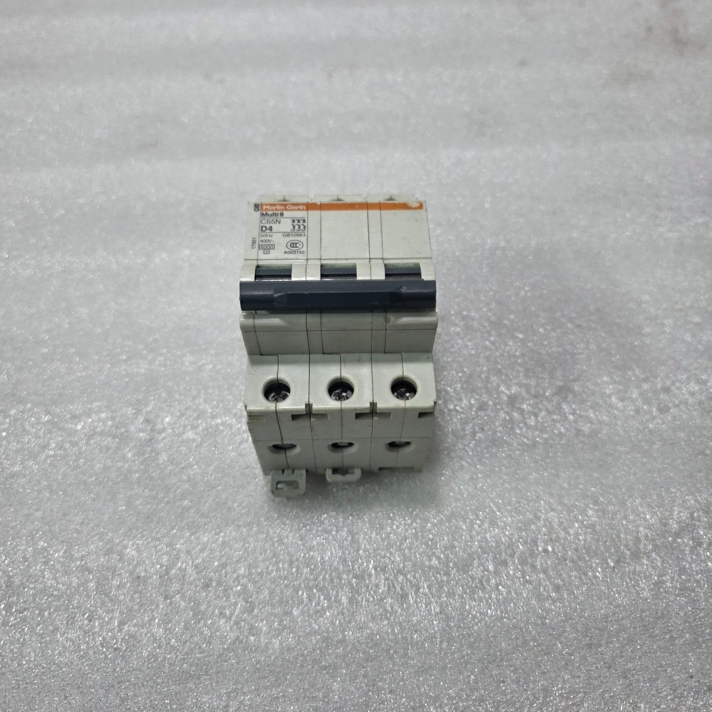MERLIN GERIN MULTI9 C65N D4 4A 3 POLE MINIATURE CIRCUIT BREAKER 400V 6KA