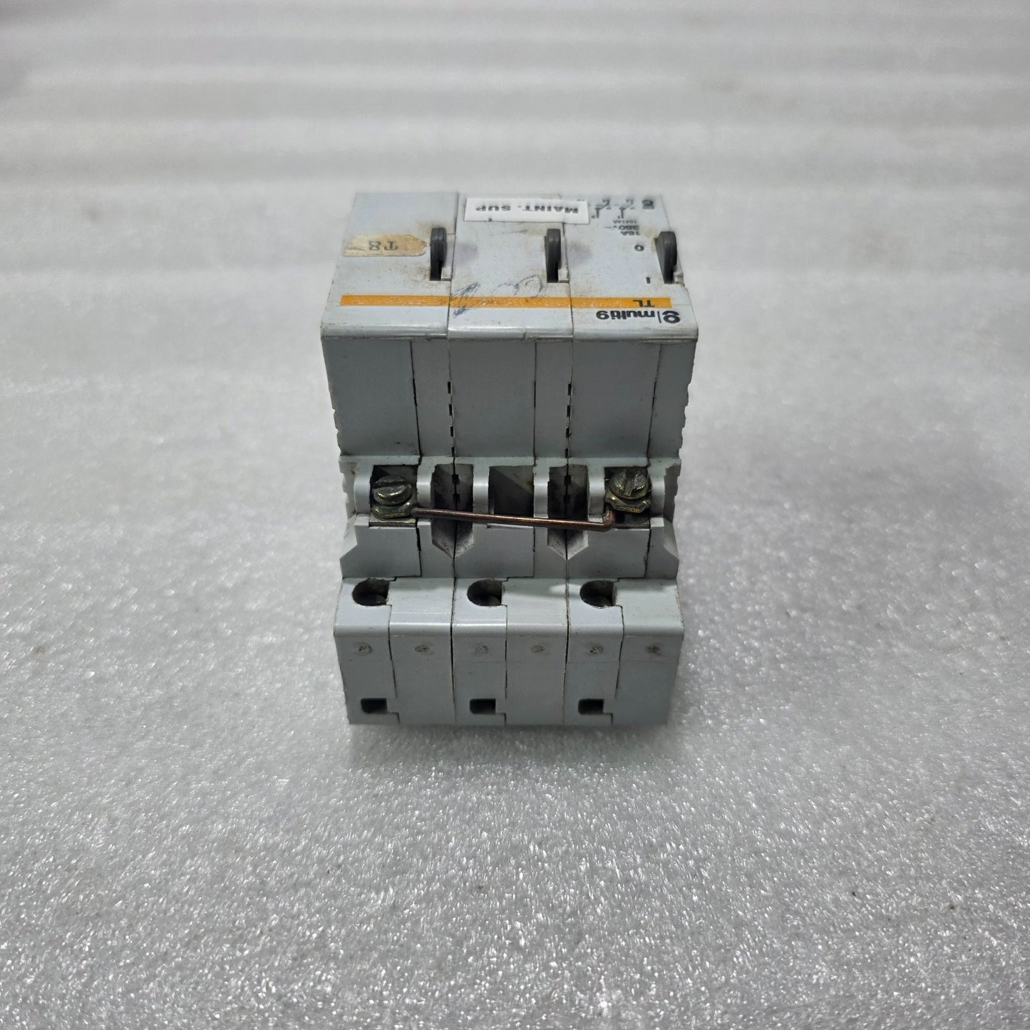 MERLIN GERIN MULTI9 TL 16A 380V MODULAR IMPULSE RELAY / LATCHING CONTACTOR DIN R