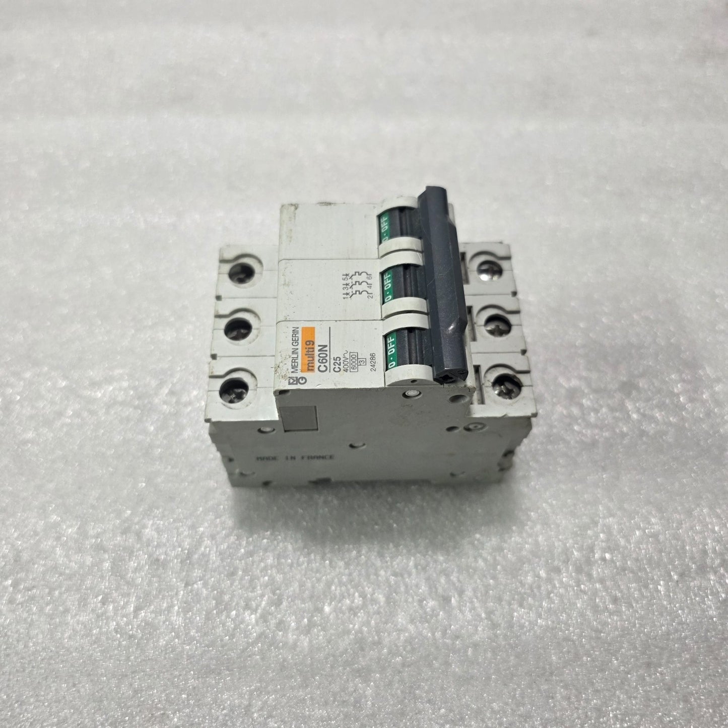 MERLIN GERIN MULTI9 C60N C25 25A 3 POLE MINIATURE CIRCUIT BREAKER 400V 6KA