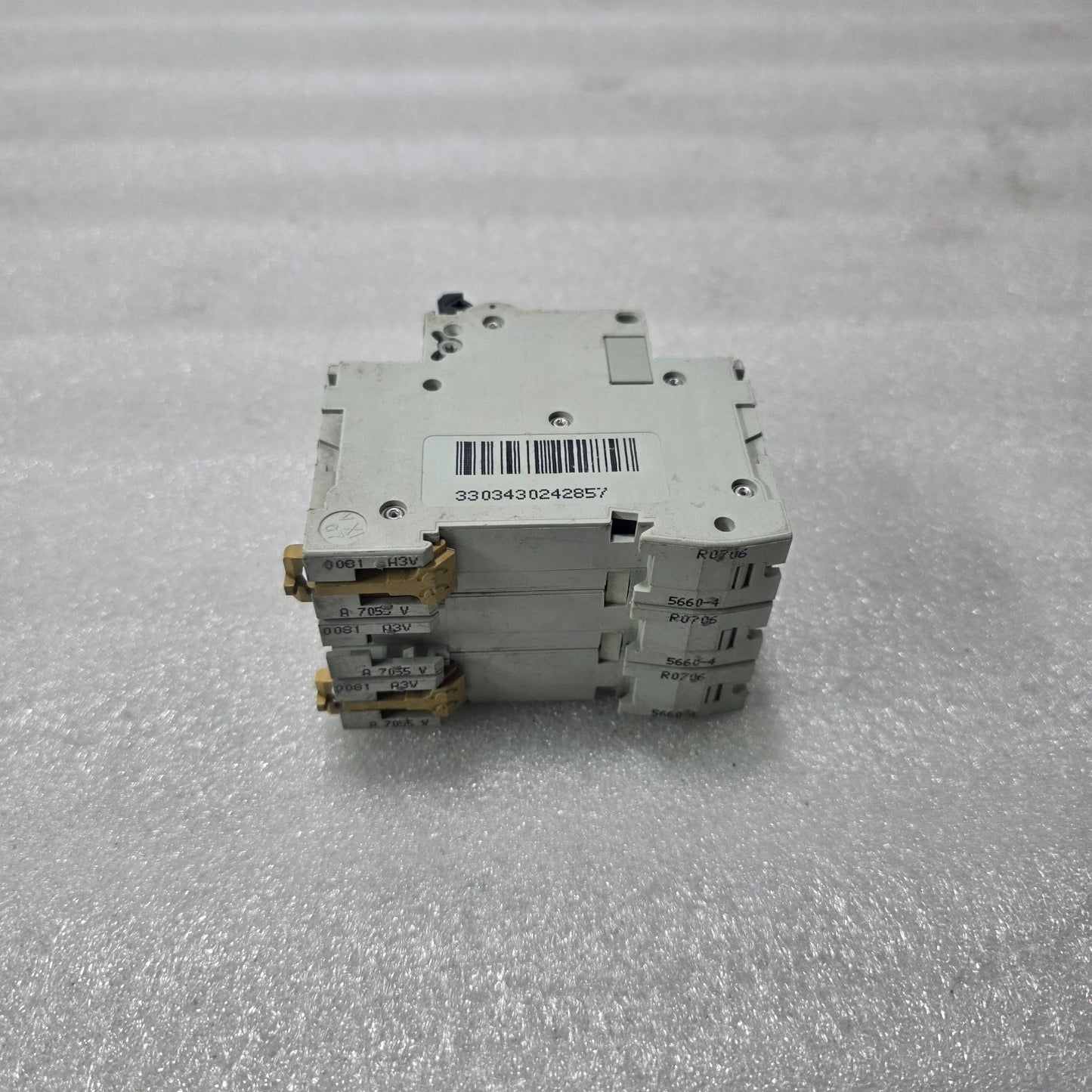 MERLIN GERIN MULTI9 C60N C20 20A 3 POLE MINIATURE CIRCUIT BREAKER 400V 6KA