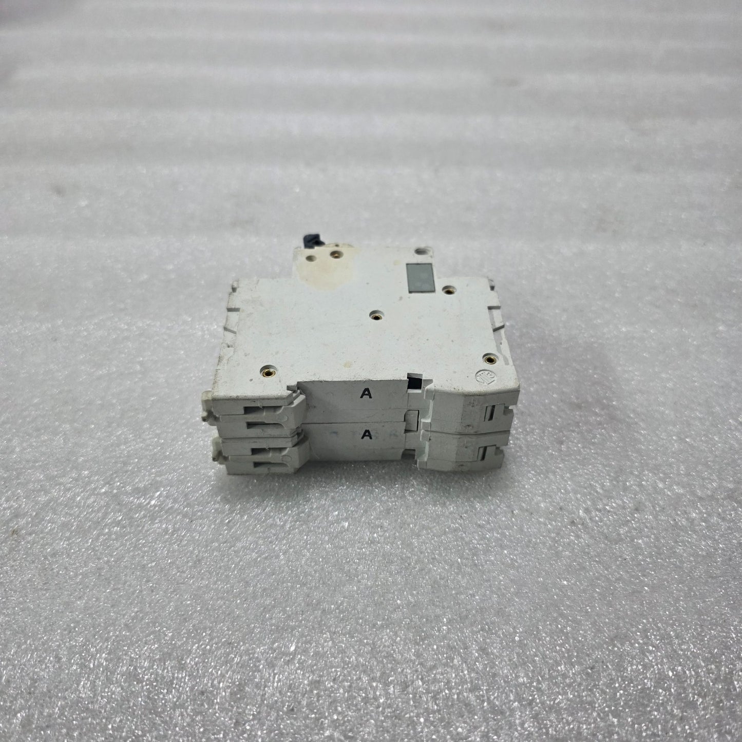 MERLIN GERIN MULTI 9 C60N B16 16A 2 POLE MCB CIRCUIT BREAKER 400V 6KA