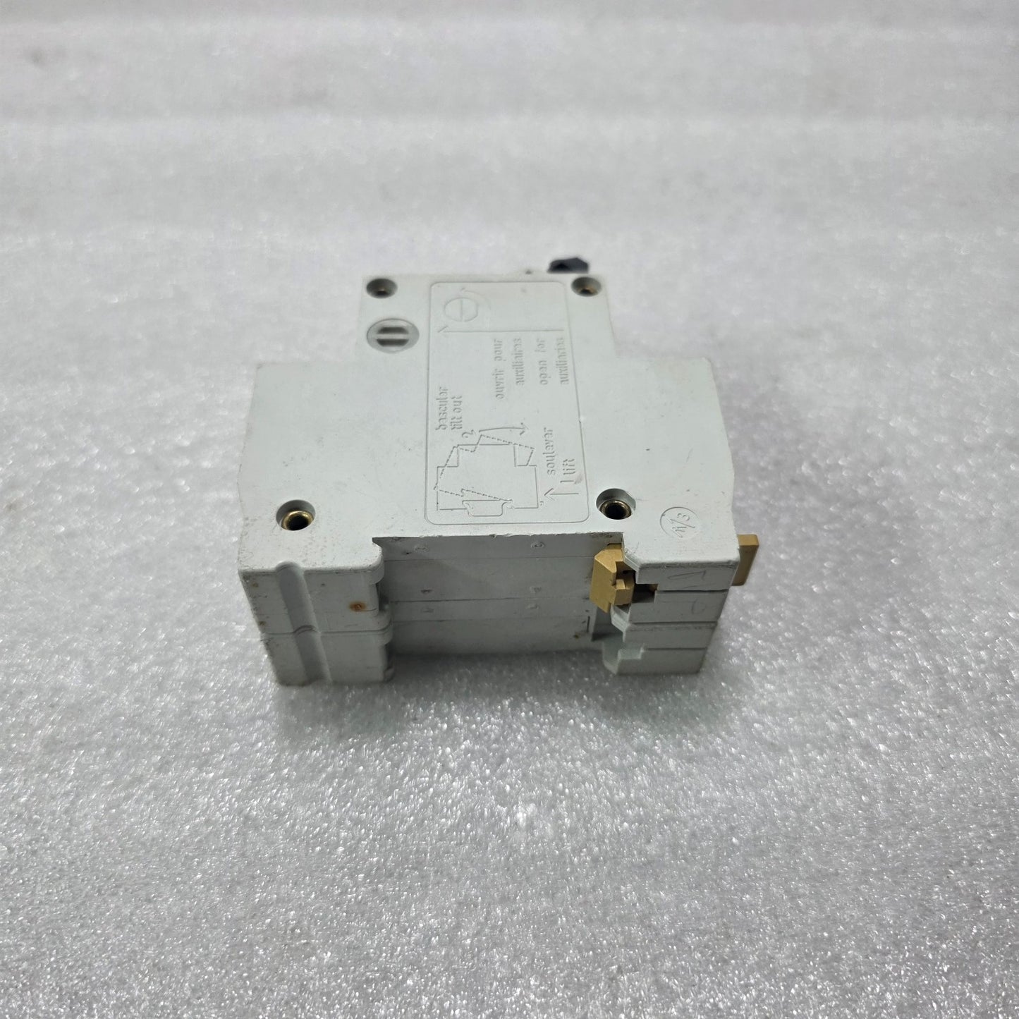 MERLIN GERIN MULTI9 C32H 10A 2 POLE MCB CIRCUIT BREAKER 380/415V 10KA