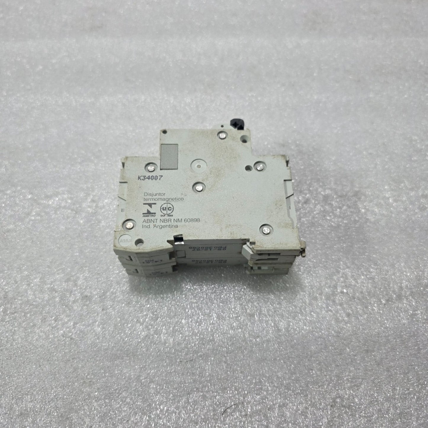 MERLIN GERIN MULTI 9 C60N C3 3A 2 POLE MCB CIRCUIT BREAKER 400V 6KA