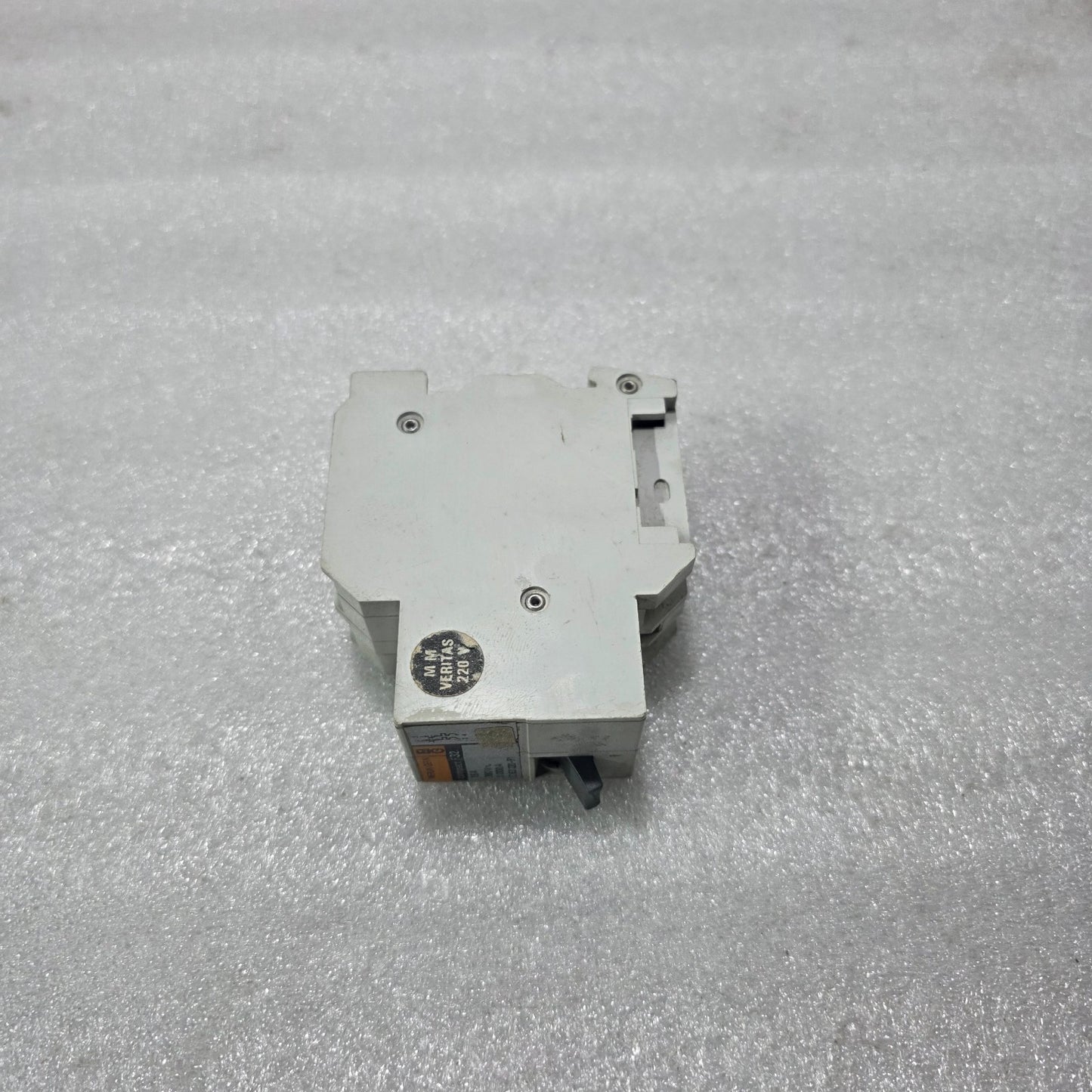 MERLIN GERIN COMPACT F32 15A 2 POLE MINIATURE CIRCUIT BREAKER 380V 6KA