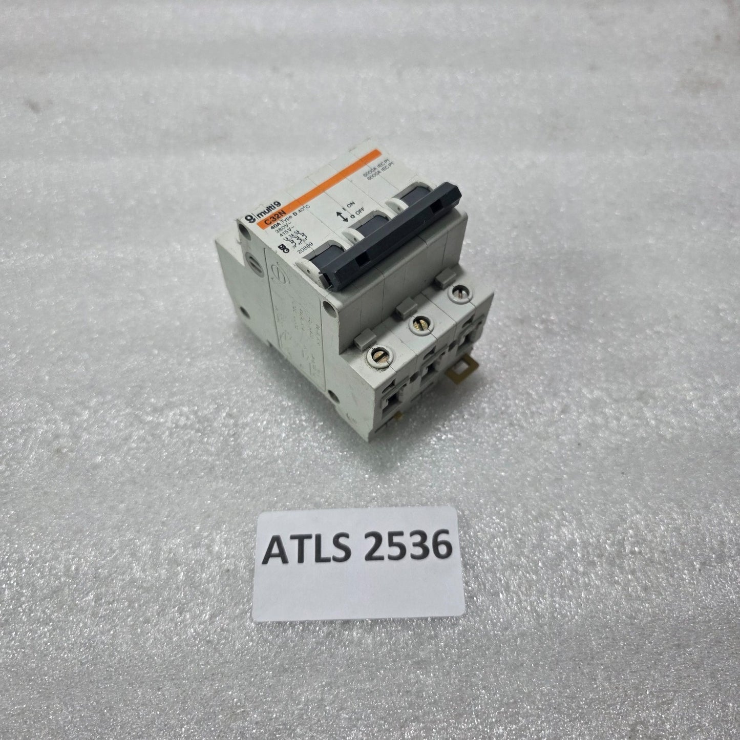 MERLIN GERIN MULTI 9 C32N 40A TYPE D 3 POLE MCB CIRCUIT BREAKER 415V 6KA
