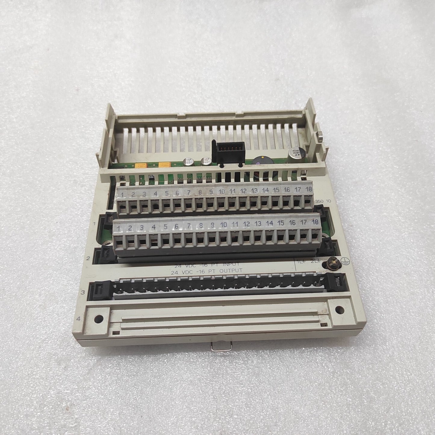 SE TSX MOMENTUM 170ADM35010 I/O BASE 24VDC 16PT
