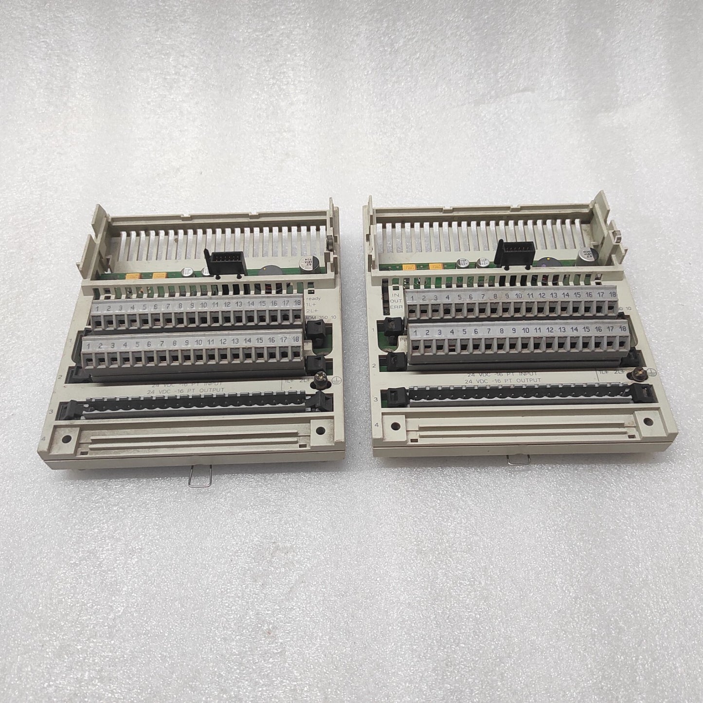 SE TSX MOMENTUM 170ADM35010 I/O BASE 24VDC 16PT