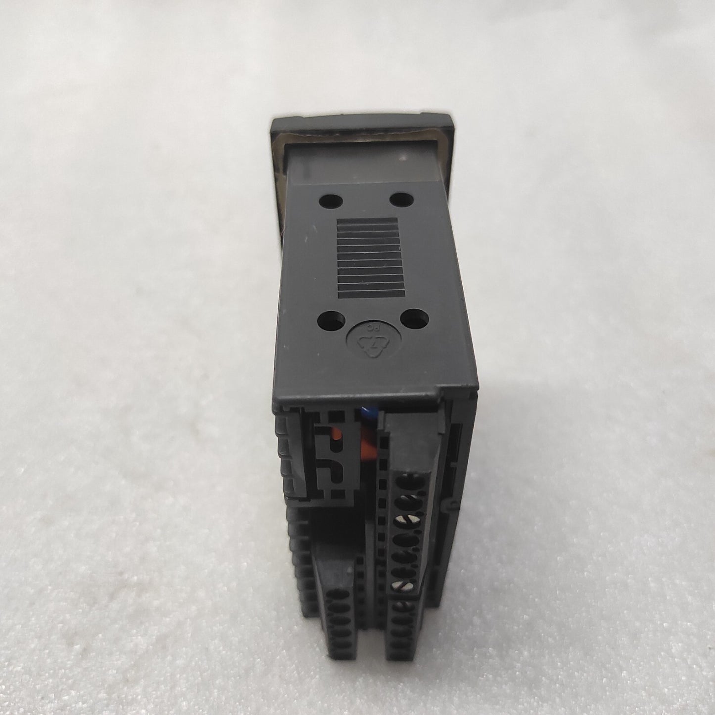 CAREL IC33C0LB00 ELECTRONIC CONTROLLER