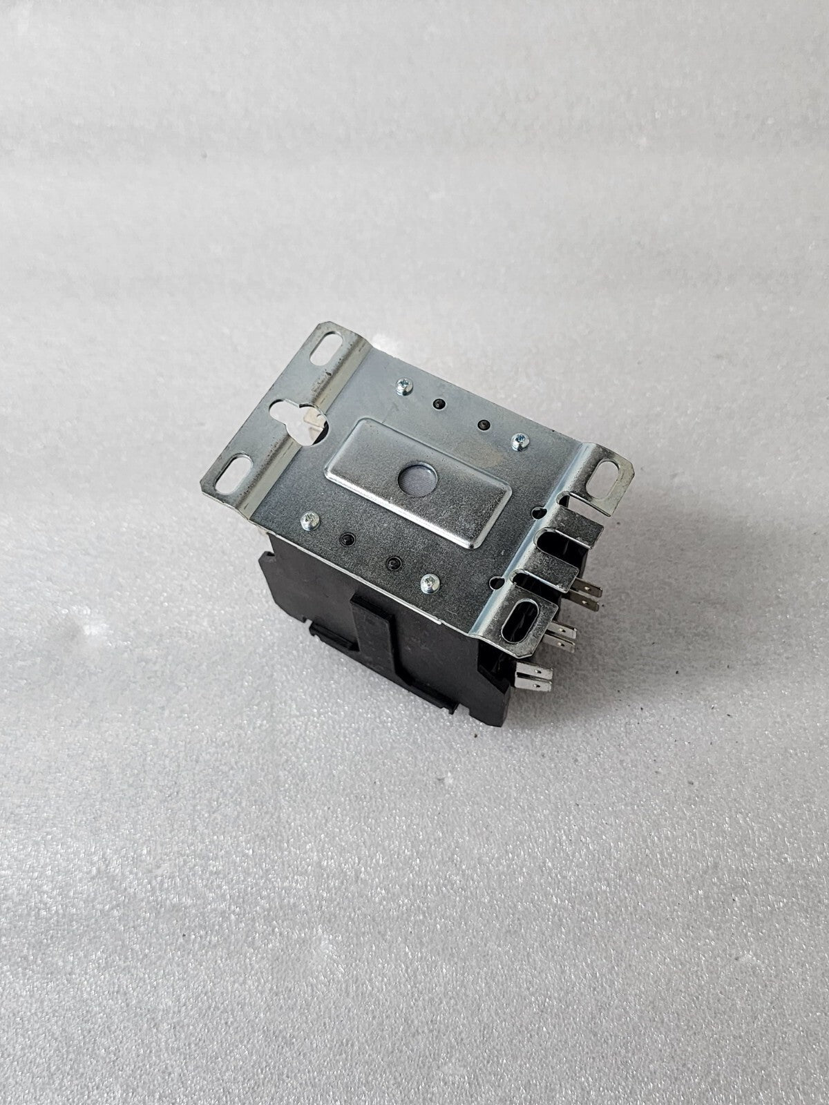 EATON C25DNG330 3-POLE CONTACTOR 30A