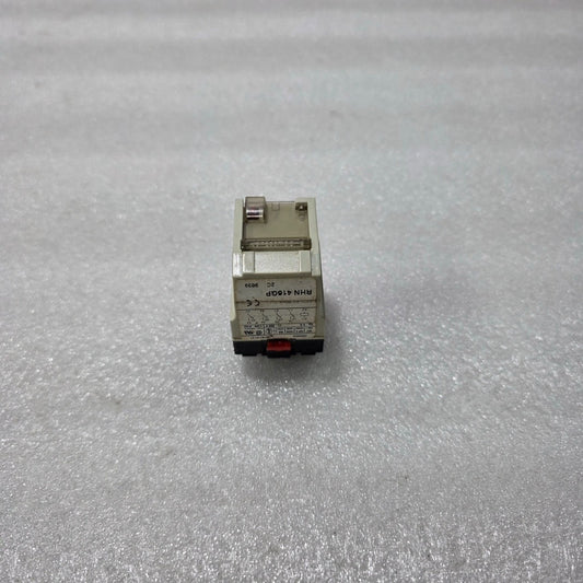 TELEMECANIQUE RHN 416GP CONTROL RELAY 220 VAC COIL 4PDT 5A PLUG-IN INDUSTRIAL RE