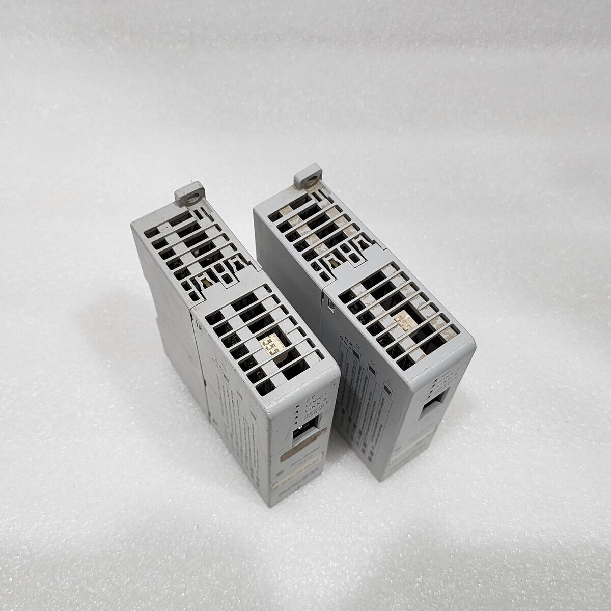 2 X ALLEN BRADLEY CAT 1783-ETAP SWITCH 23911 FOR PARTS NOT WORKING LOT OF 2 PC