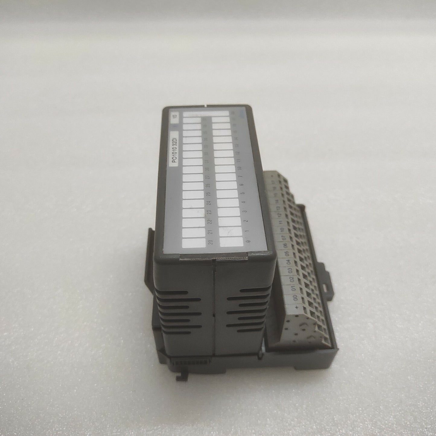 ALTUS PO1010 32DI SINGKING OPTO MODULE 66.009.310-2