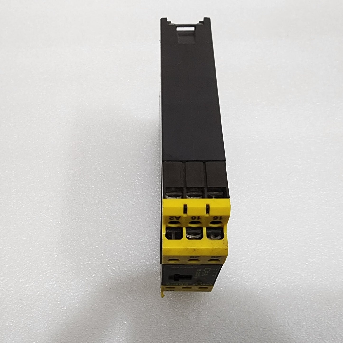 EBERLE SBR-2 TIMER RELAY 054521143599 230VAC/24VAC-DC 0.25S-2.5S