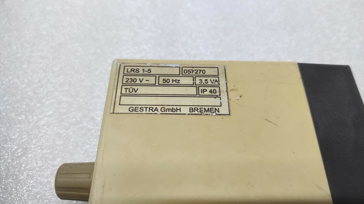 GESTRA LRS 1-5 CONDUCTIVITY SWITCH 230V 057270 CRACKED BODY