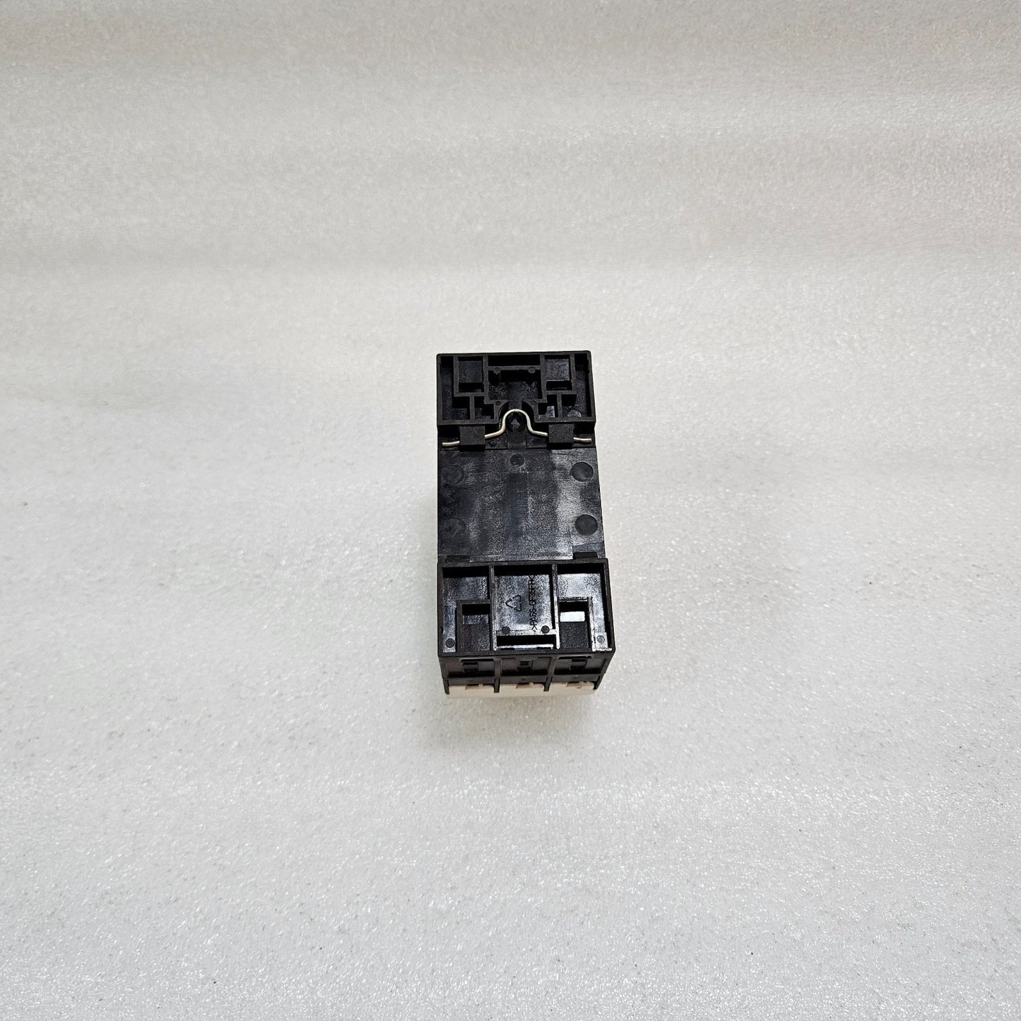 SIEMENS SIRIUS 3RV1011-1BA10 MOTOR PROTECTION CIRCUIT BREAKER MPCB 1.4–2A CLASS