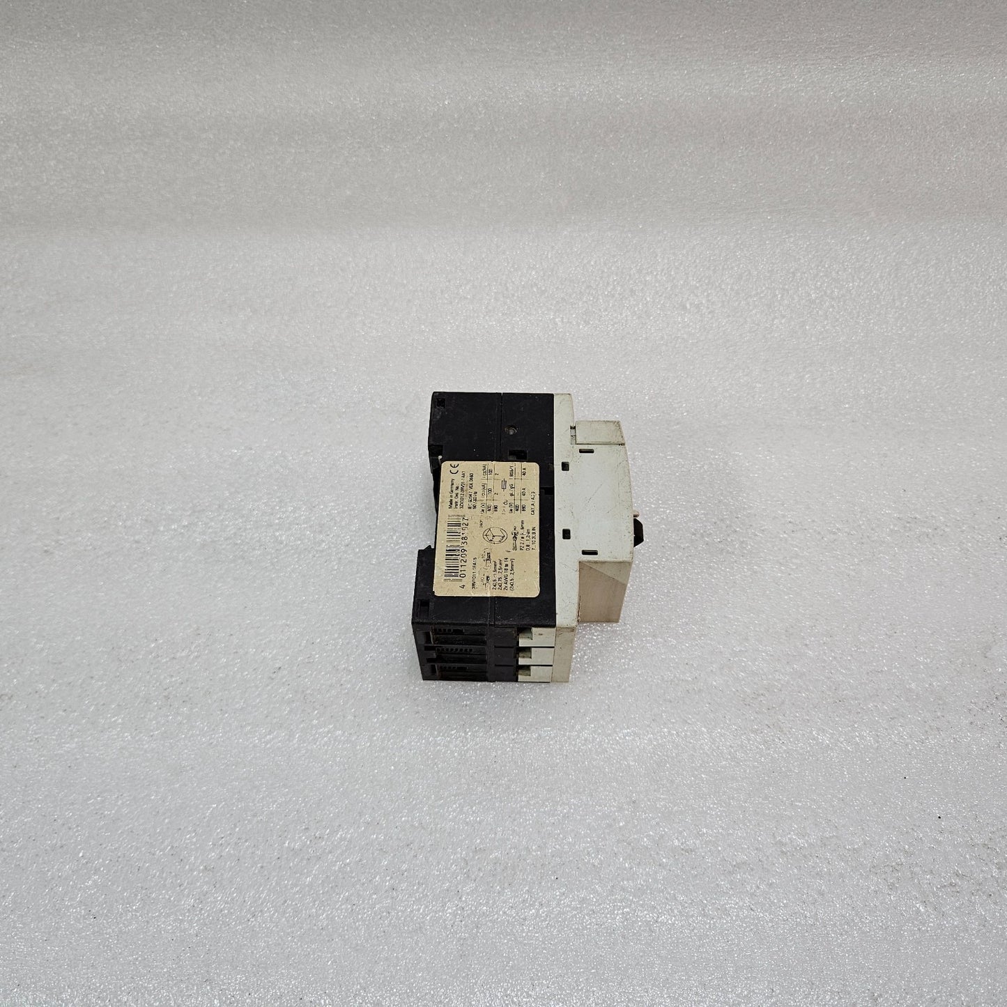 SIEMENS SIRIUS 3RV1011-1FA15 MOTOR PROTECTION CIRCUIT BREAKER MPCB 3.5–5A CLASS