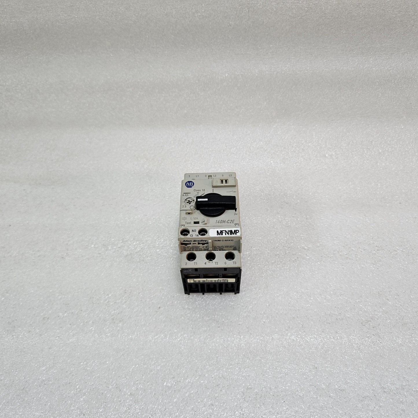 ALLEN-BRADLEY 140M-C2E-B40 MOTOR PROTECTION CIRCUIT BREAKER 2.5–4.0A CLASS 10 MA
