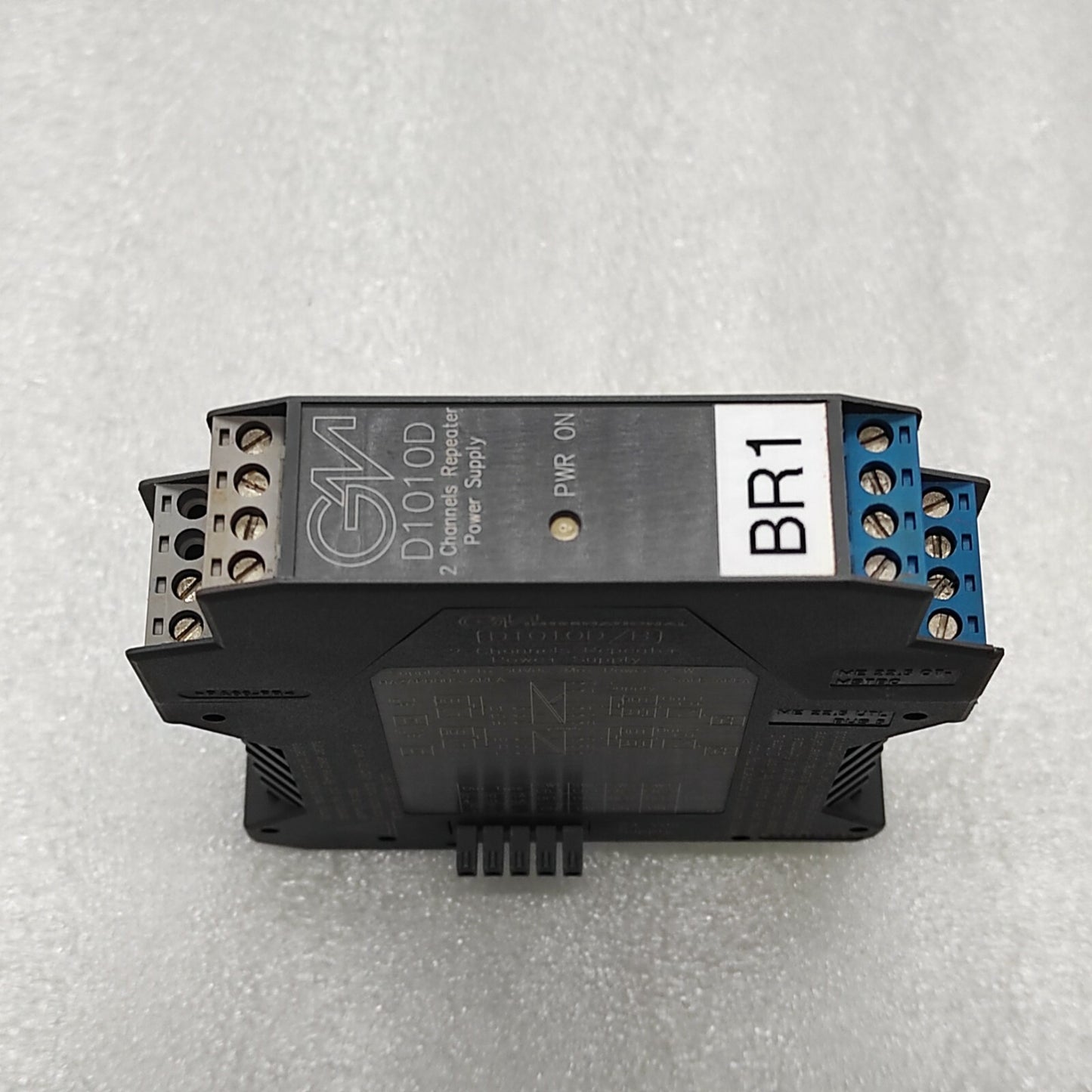 GM INTERNATIONAL D1010D/B 2-CHANNEL REPEATER POWER SUPPLY 24VDC D1010D