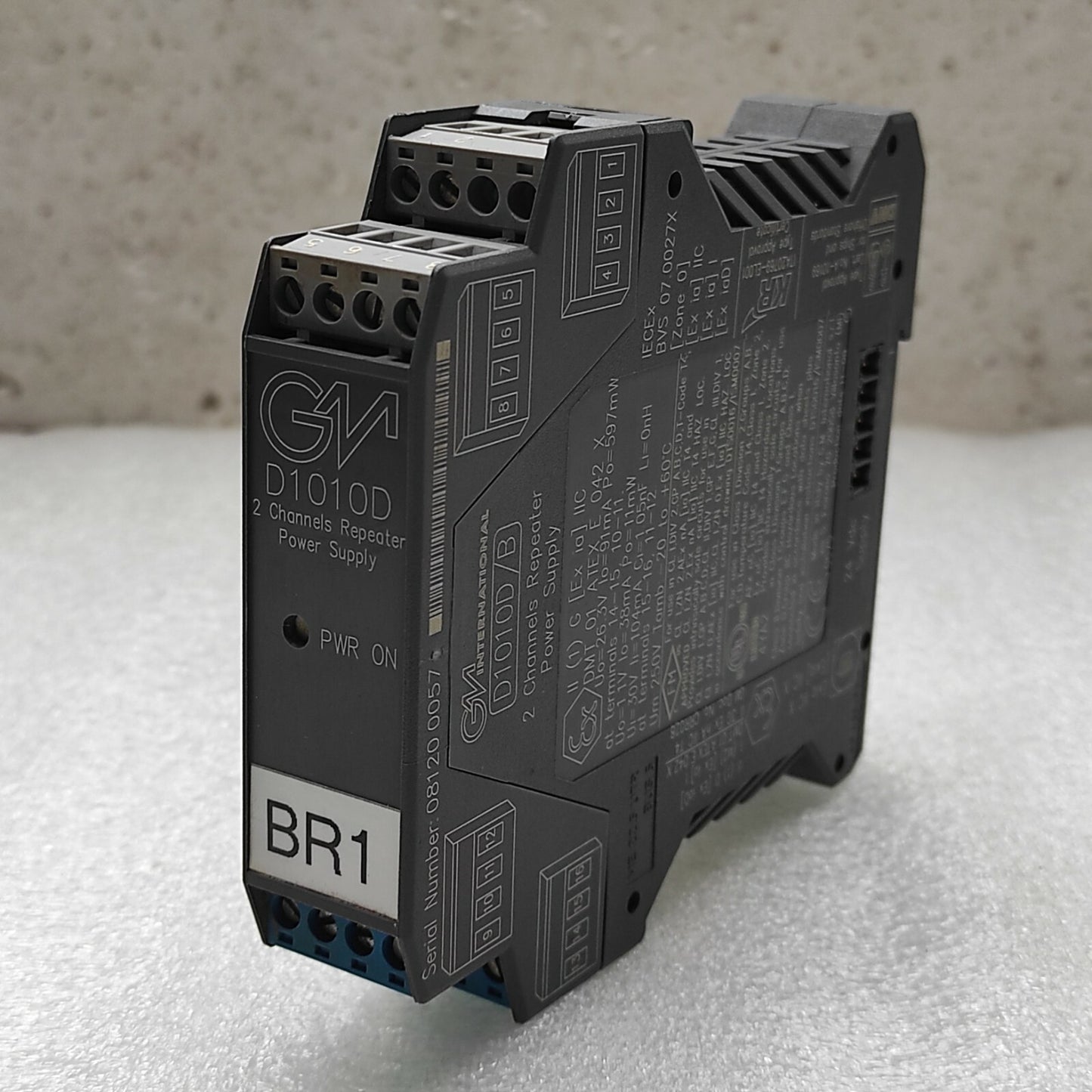 GM INTERNATIONAL D1010D/B 2-CHANNEL REPEATER POWER SUPPLY 24VDC D1010D