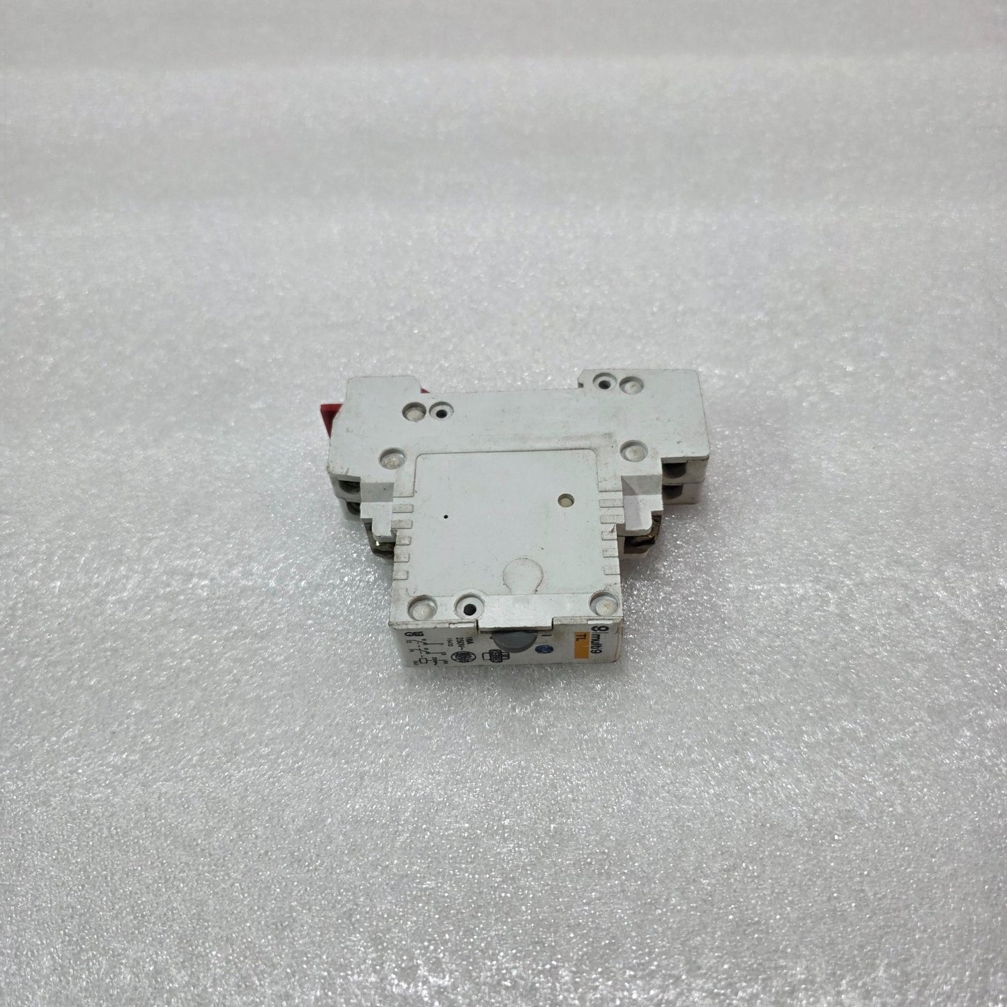 MERLIN GERIN MULTI9 TL IMPULSE RELAY 16A 250V 220V AC MODULAR LATCHING SWITCH