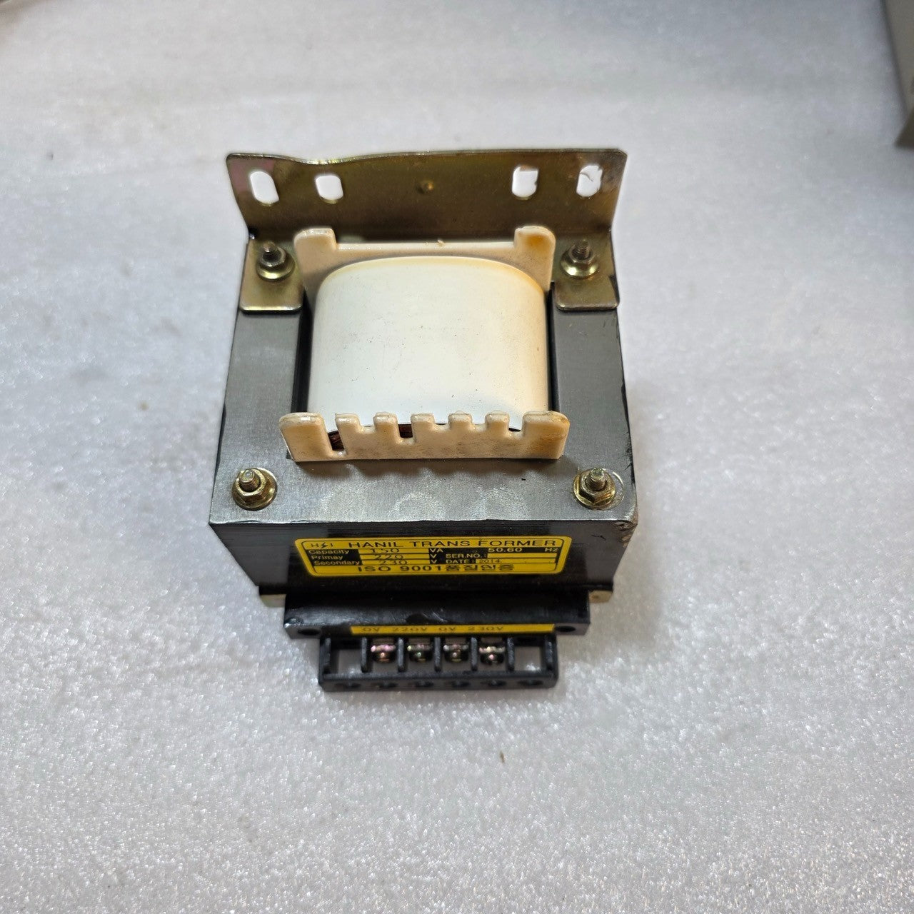 HANIL 150VA CONTROL TRANSFORMER 220V PRIMARY TO 230V SECONDARY, 50/60HZ INDUSTRI