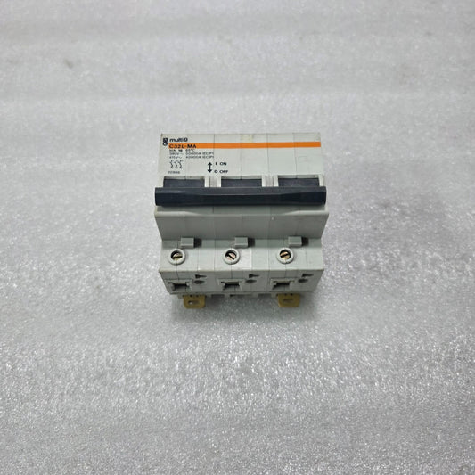 MERLIN GERIN MULTI9 C32L-MA 3 POLE MOTOR PROTECTION CIRCUIT BREAKER 16A 380/415V