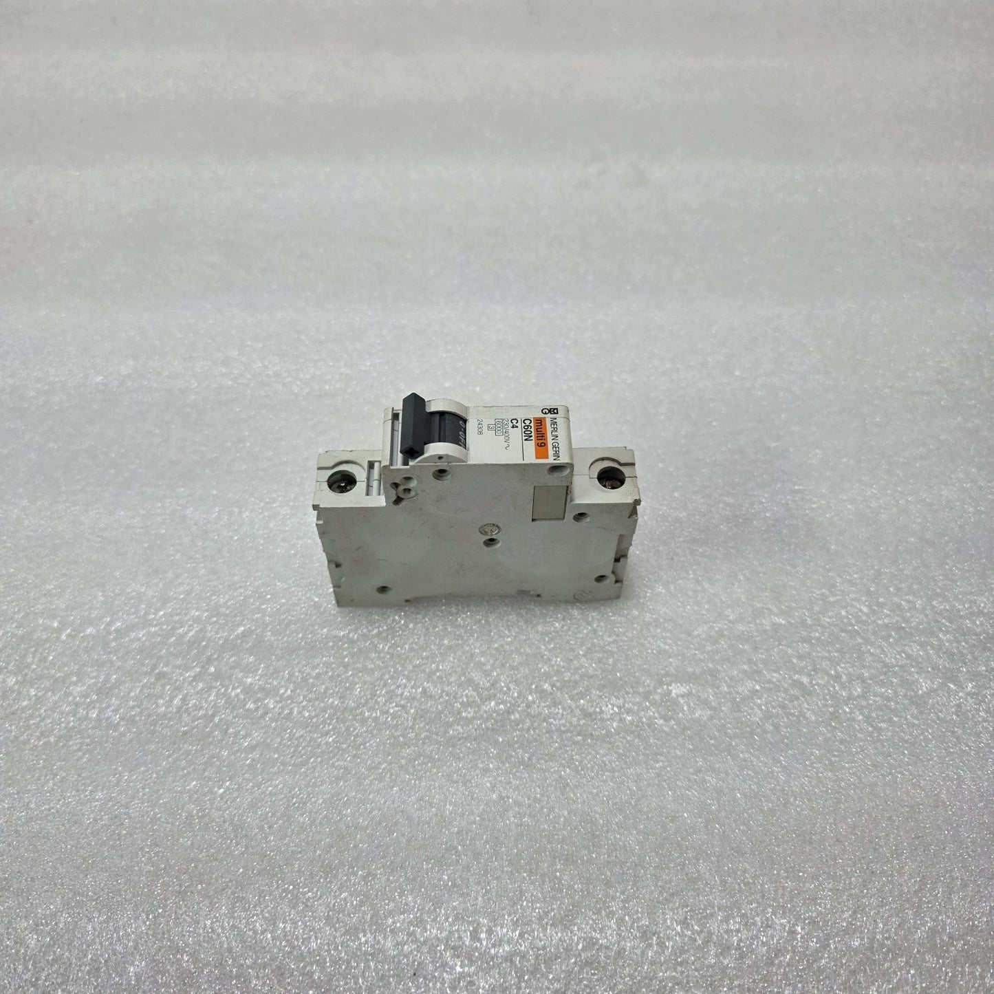 MERLIN GERIN MULTI9 C60N C4 4A SINGLE POLE MCB CIRCUIT BREAKER 230/400V 6KA