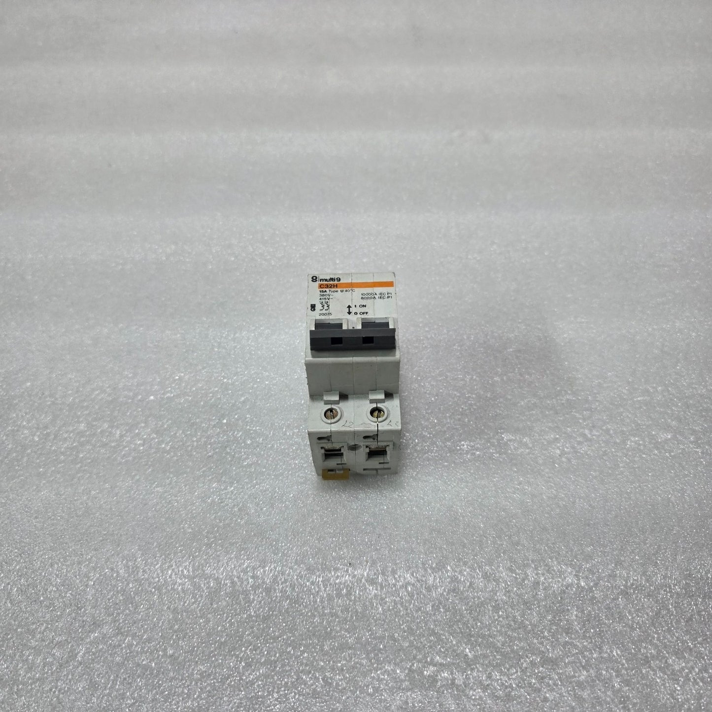 MERLIN GERIN MULTI9 C32H 15A 2P TYPE U DOUBLE POLE CIRCUIT BREAKER 380/415V IEC