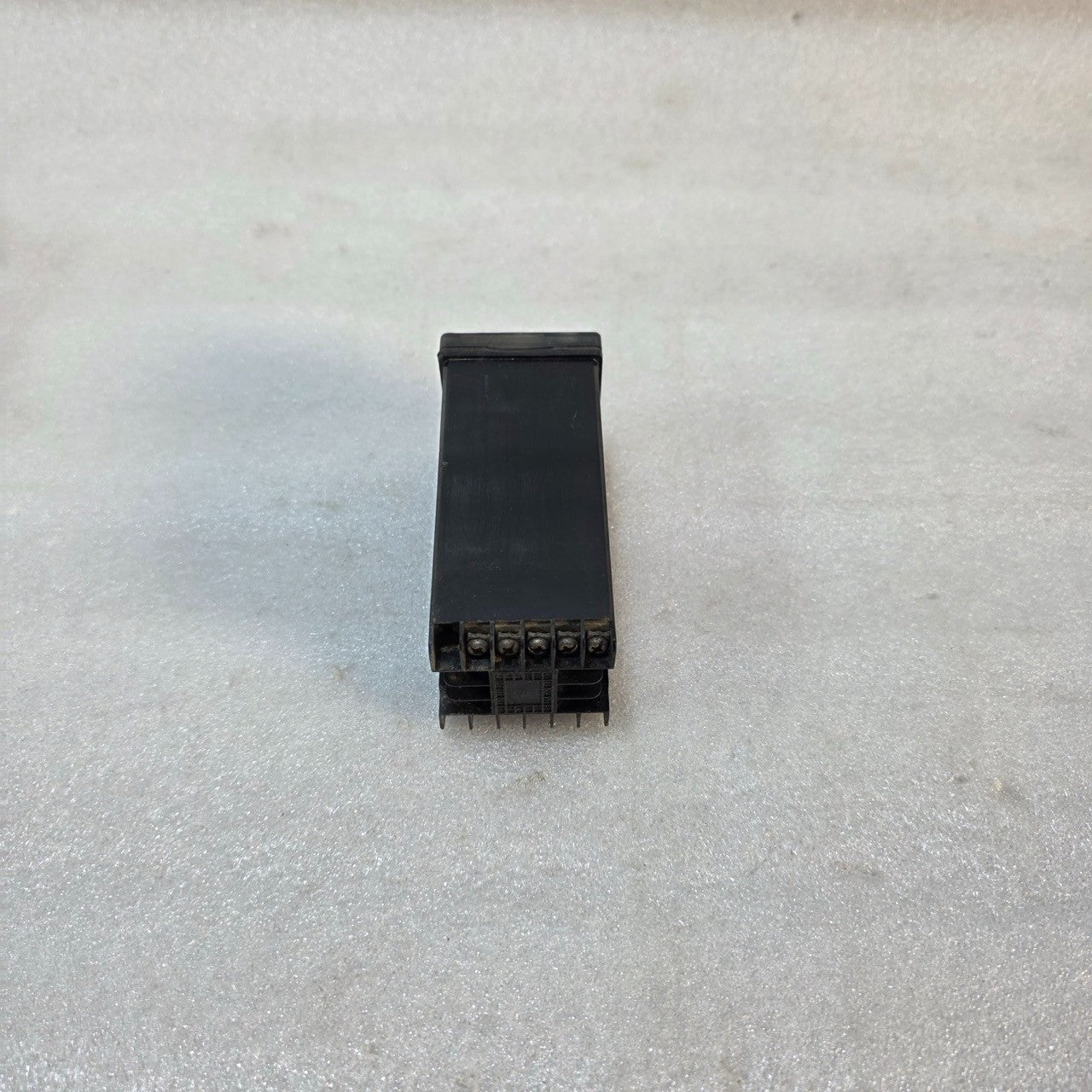 NOVUS AUTOMATION N480I-RF INDUSTRIAL CONTROLLER | 100–240V AC/DC