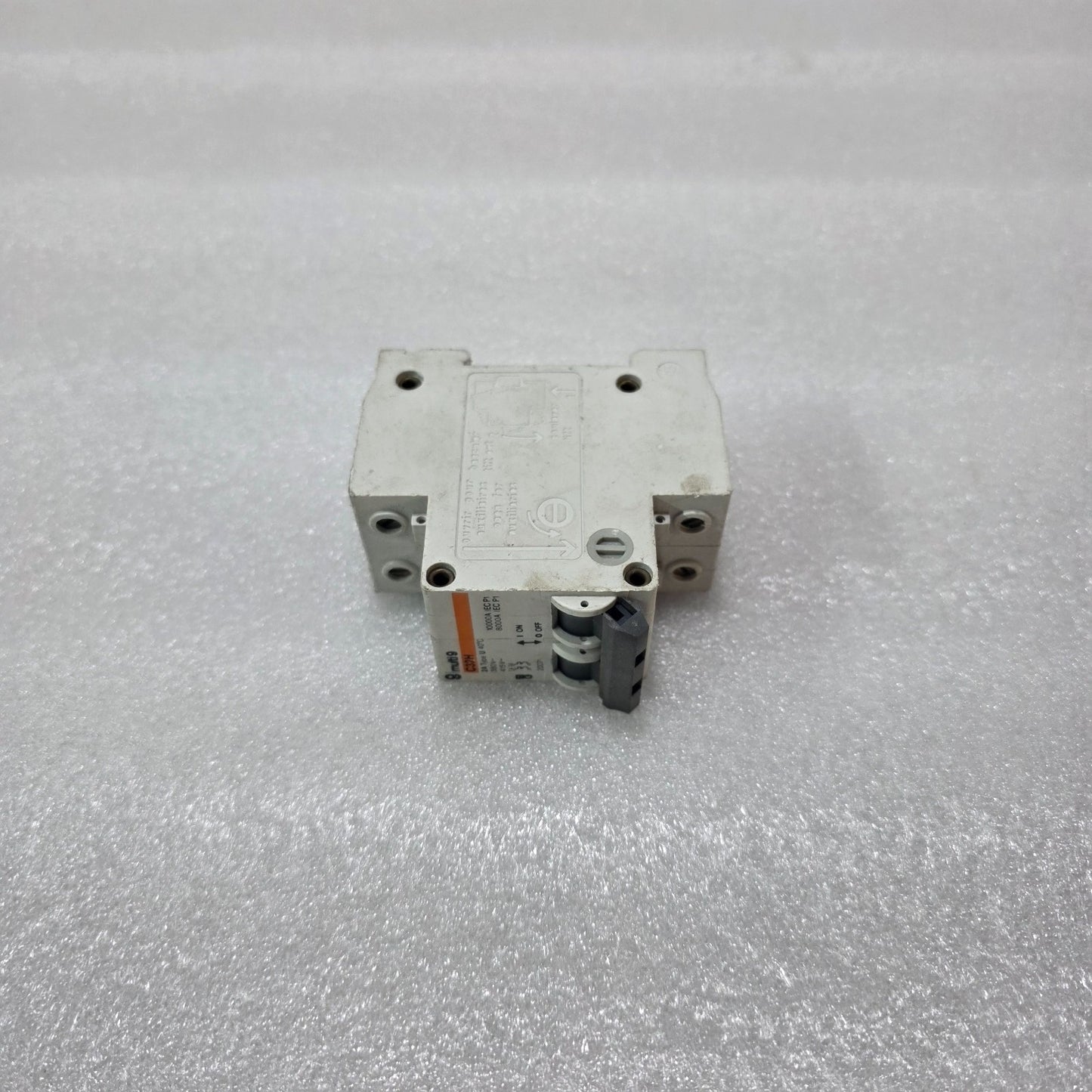 MERLIN GERIN MULTI9 C32H 2A 2P MCB 380V/415V 10KA DOUBLE POLE CIRCUIT BREAKER