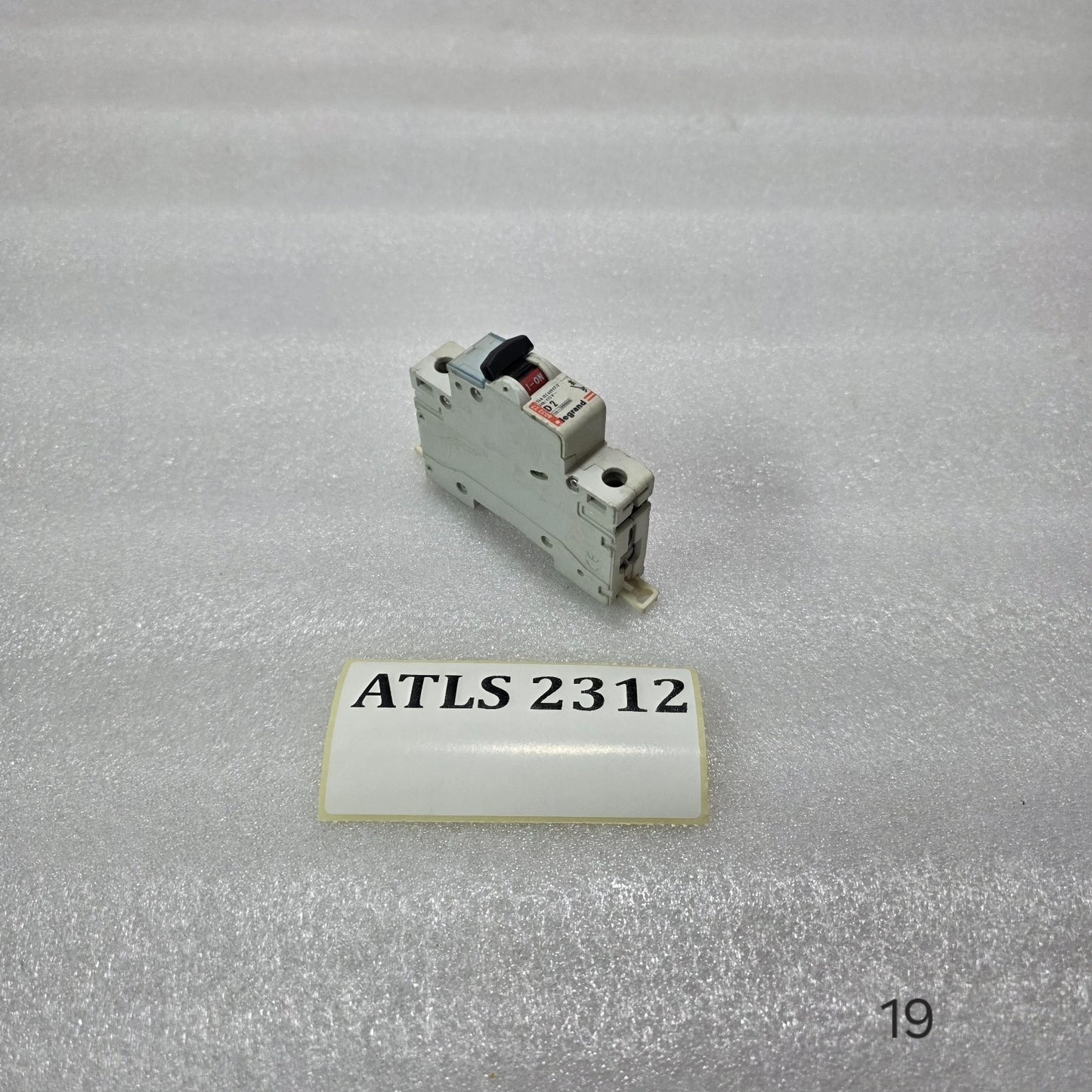 LEGRAND 603227 D2 2A SINGLE POLE MCB 15KA 240/415V DIN RAIL CIRCUIT BREAKER