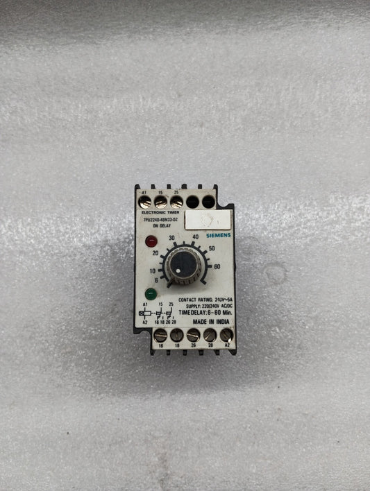 SIEMENS 7PU2240-4BN32-0Z ON DELAY ELECTRONIC TIMER 220-240VAC/DC