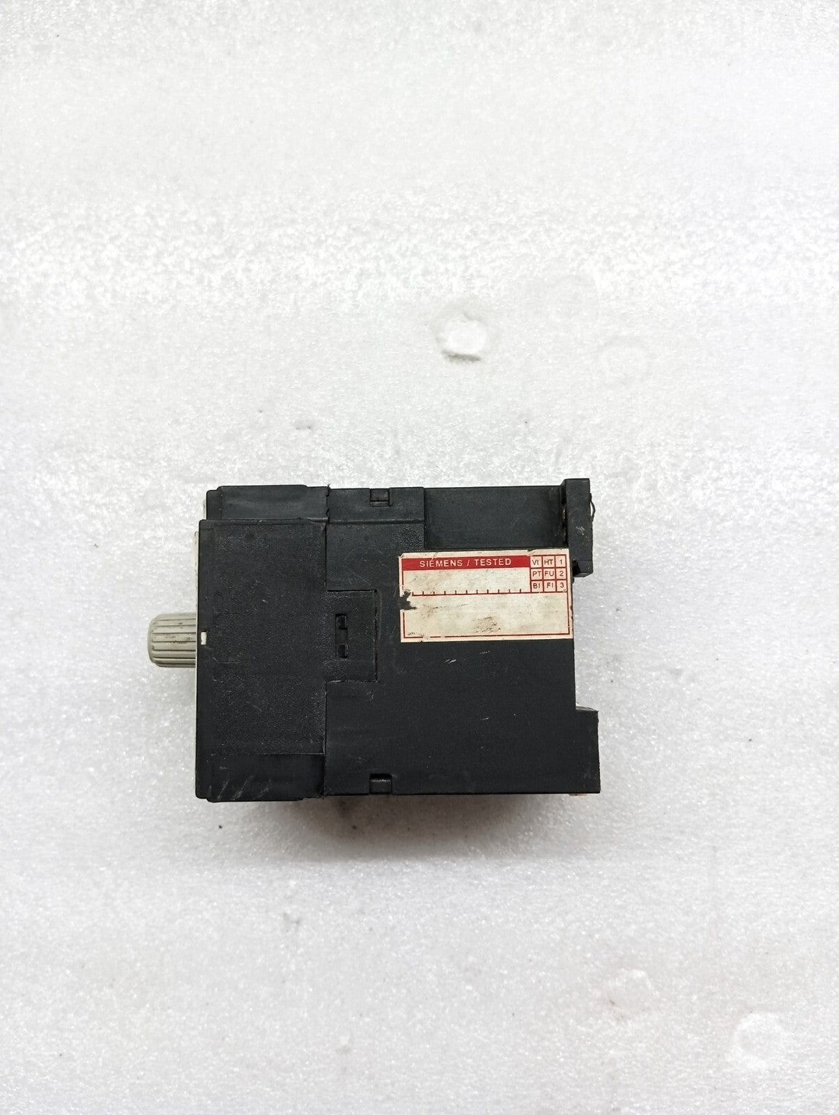 SIEMENS 7PU2240-3BN32-0Z ON DELAY ELECTRONIC TIMER 220-240V