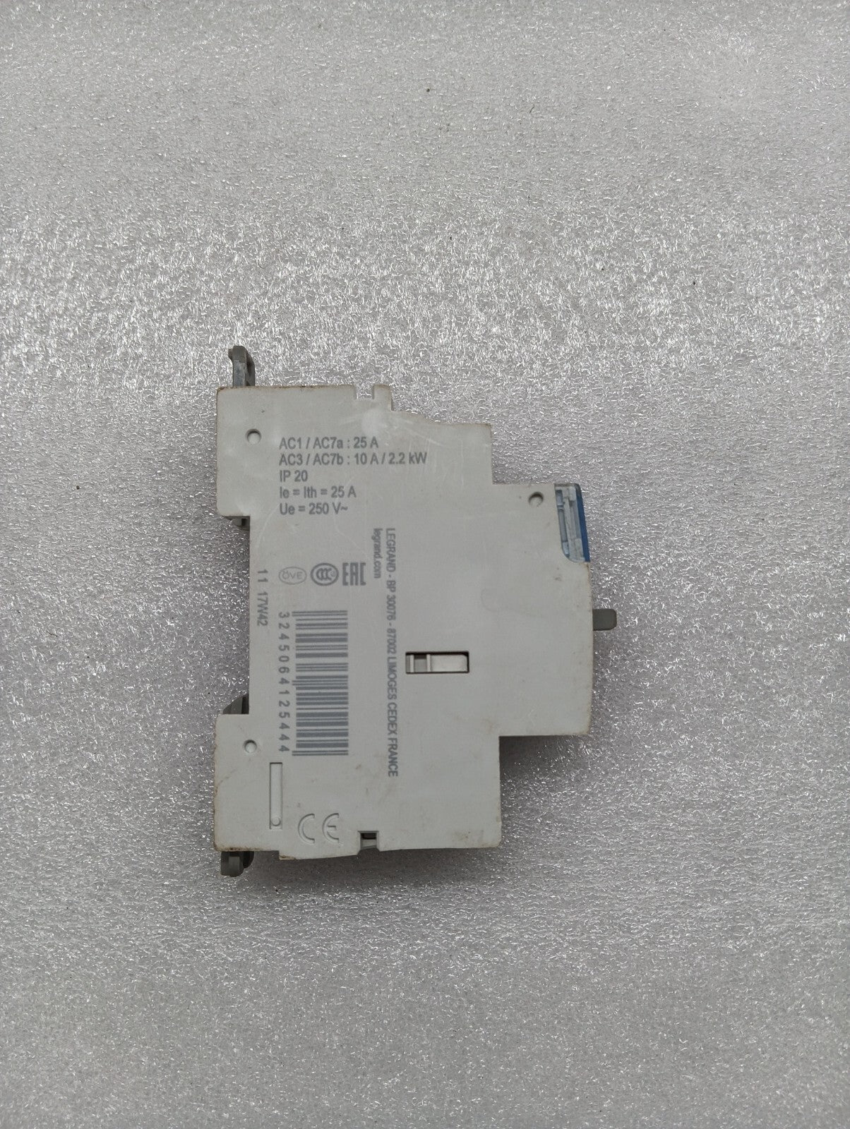 LEGRAND 4125 44 1-POLE BREAKER 25A LOT OF 4 UNIT