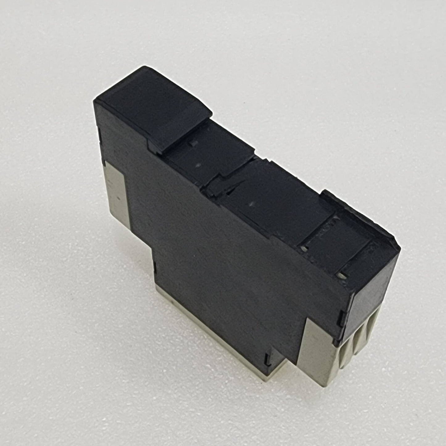 SAIA BURGESS KOL312H7MRVPN00 TIMER OFF DELAY 24-240VAC/24-48VDC