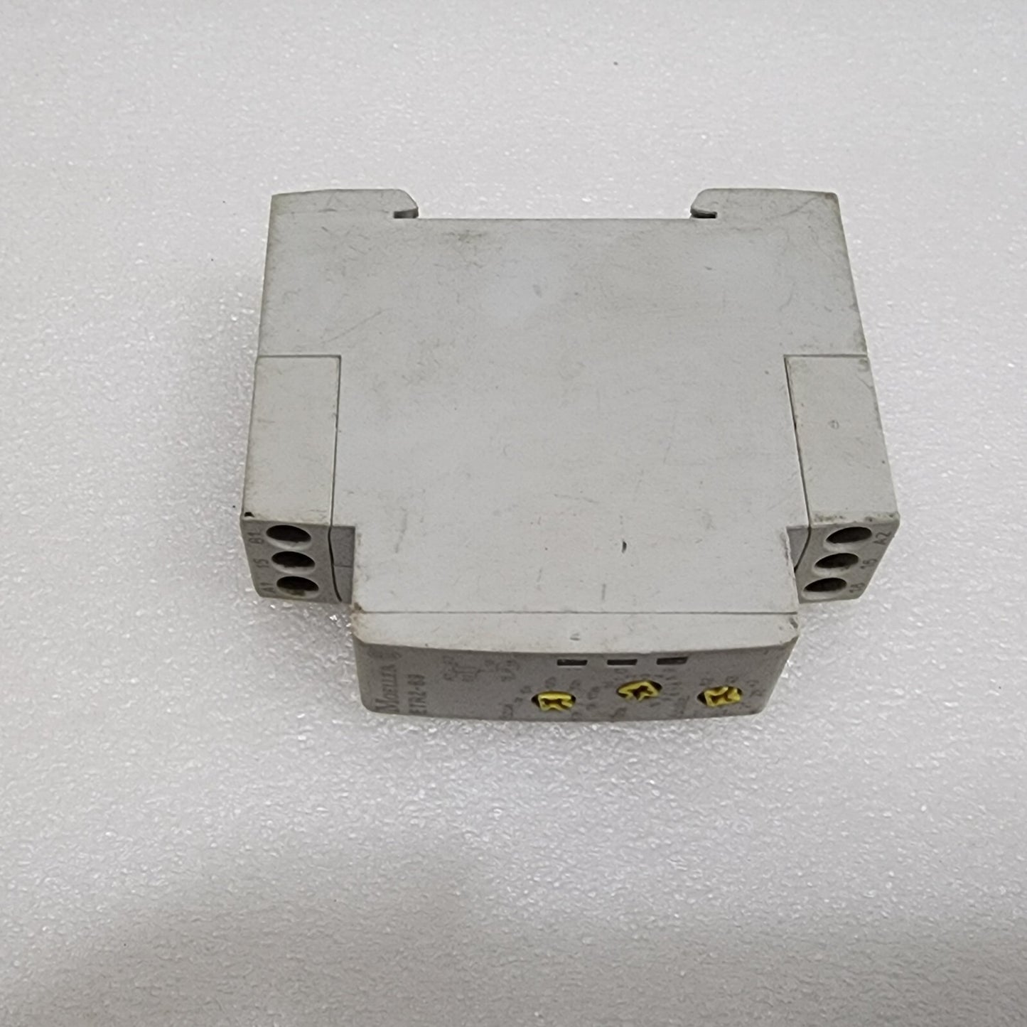 MOELLER TER2-69 MULTIFUNCTION TIMER RELAY 262689 24-240VAC/24-48VDC 0.05S-100H