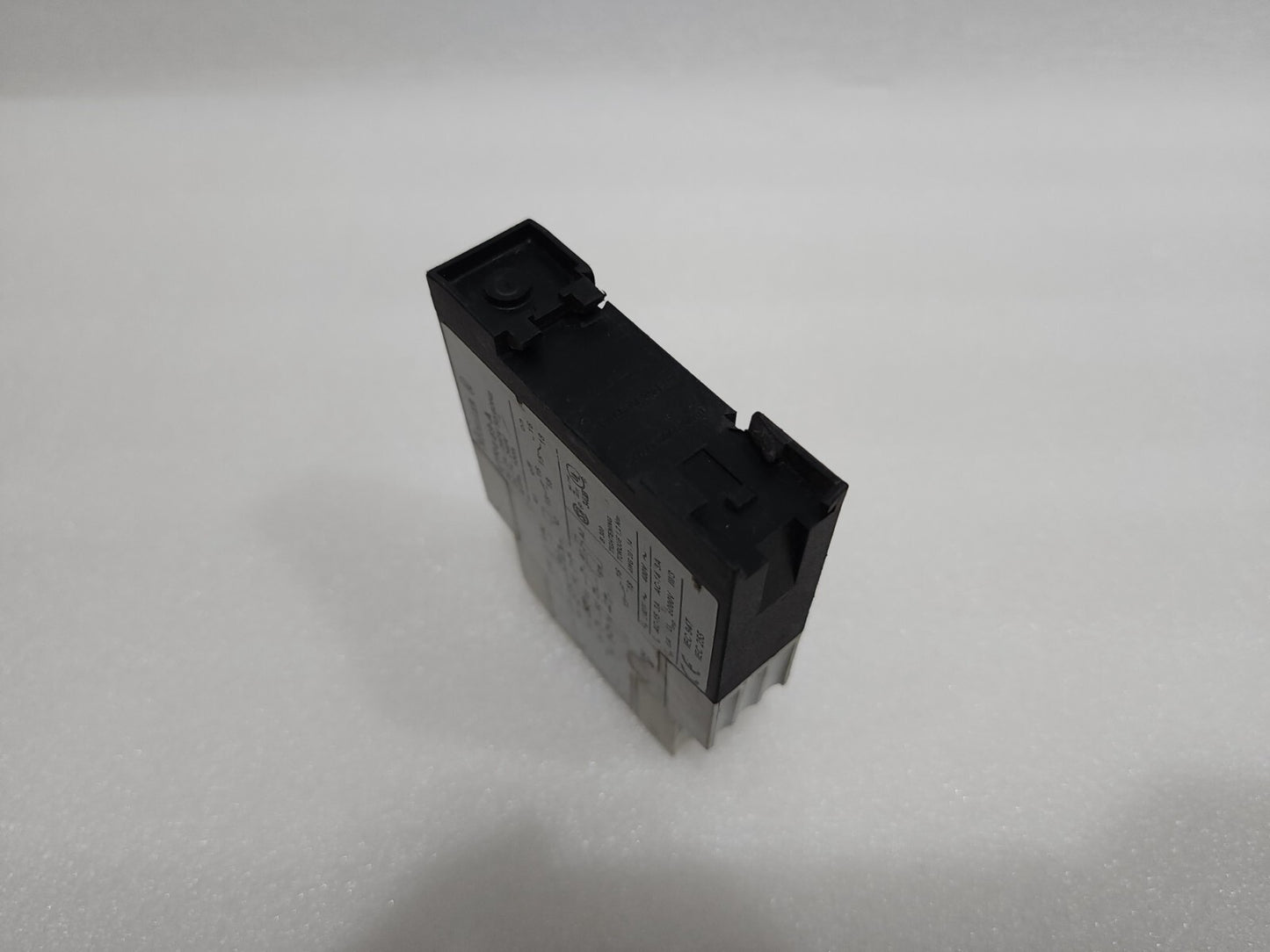 MOELLER ETR4-69-A MULTIFUNCTION TIMER RELAY 24-240VAC/24-240VDC 0.05S-100H