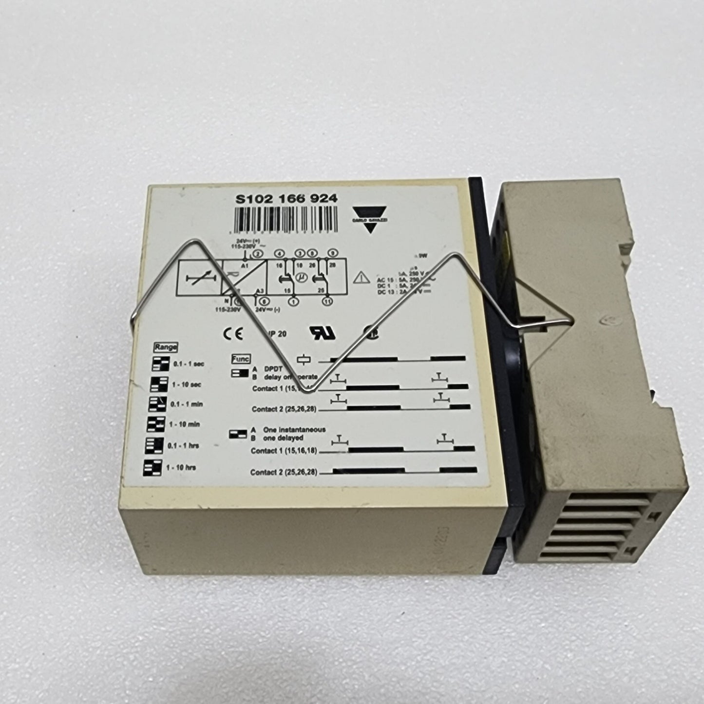 CARLO GAVAZZI S102 166 924  TIME DELAY RELAY 24VAC-DC/115-230VAC