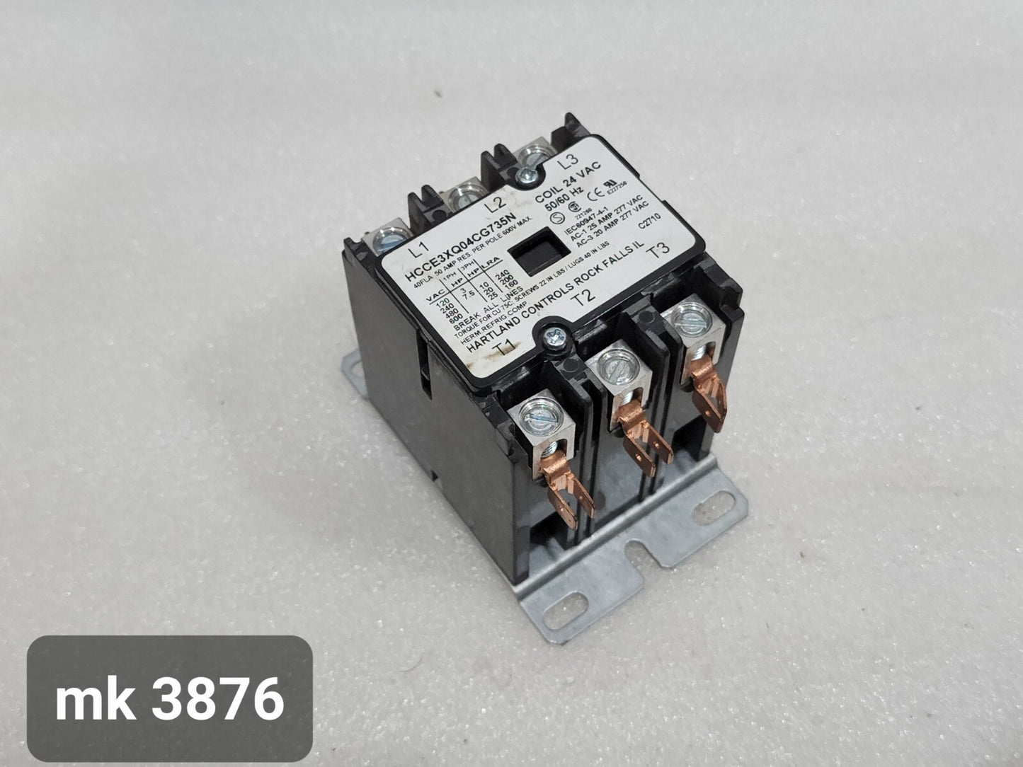 HARTLAND CONTROLS HCCE3XQ04CG735N 3-POLE CONTACTOR COIL VOLTAGE 24V