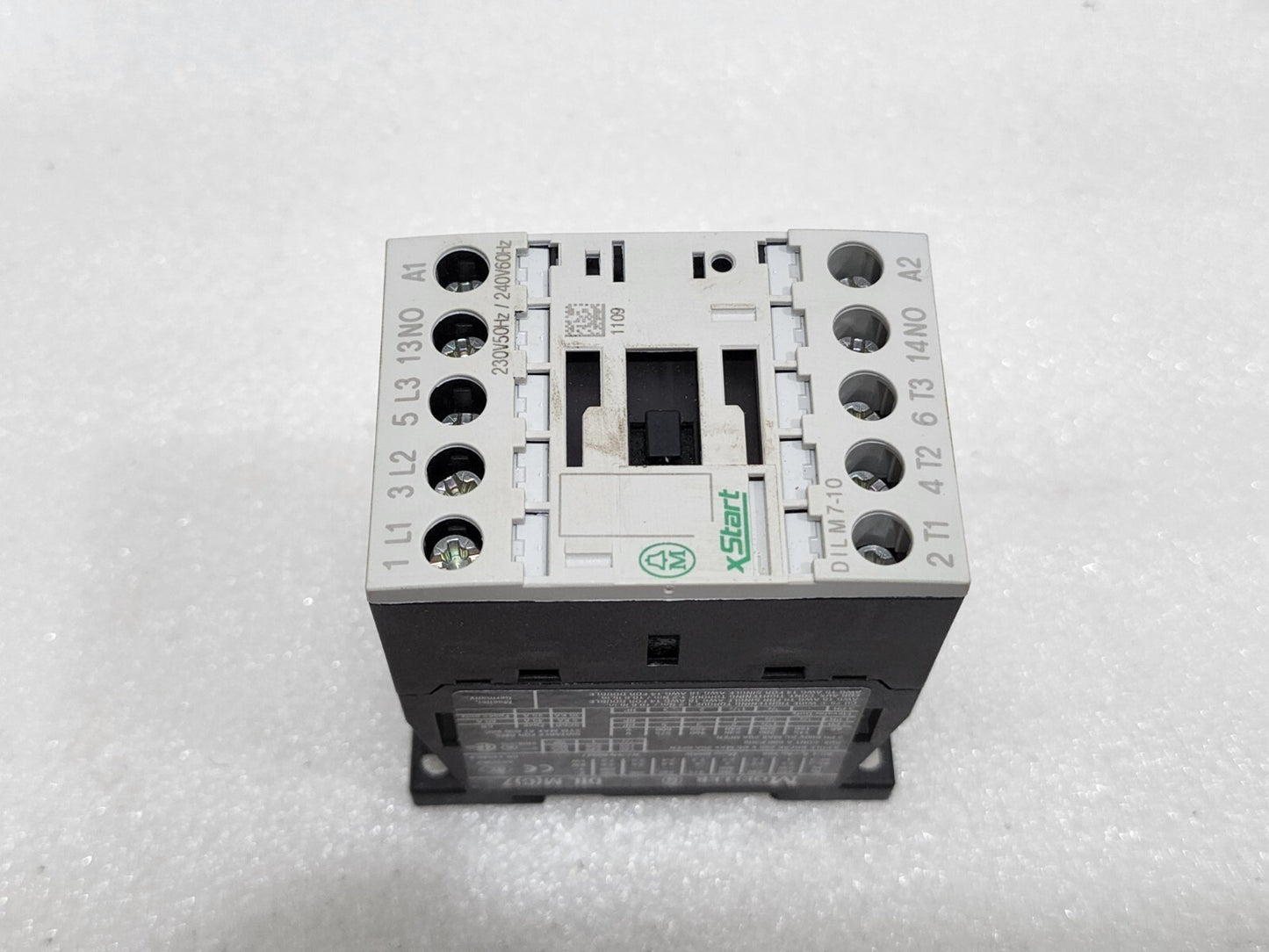 MOELLER DIL M 7-10 CONTACTOR 230-240V